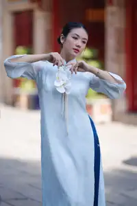 Elegant Vietnamese Girl in Traditional Ao Dai Capturing Timeless Asian Beauty - image 14