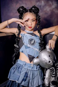 Meet Ta Le Vy: The Multi-Talented 10-Year-Old Vietnamese Child Model and Dancer Shining on the Runway - image 4