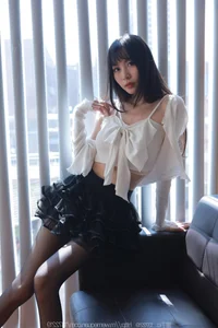 IESS Tuan Tuan Elegant Back Seam Stocking Photography Collection - image 9