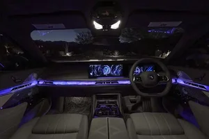 2026 BMW i7 Facelift Debuts: New Battery Technology and Impressive 708km Range per Charge - image 6