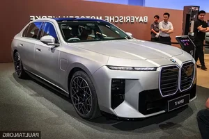 2026 BMW i7 Facelift Debuts: New Battery Technology and Impressive 708km Range per Charge - image 3