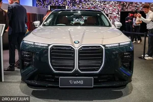 2026 BMW i7 Facelift Debuts: New Battery Technology and Impressive 708km Range per Charge - image 7