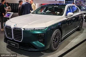 2026 BMW i7 Facelift Debuts: New Battery Technology and Impressive 708km Range per Charge - image 5