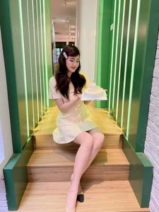 Former Runner-Up Beauty Queen Chooses Family Over Fame and Maintains a Youthful Glow - image 9