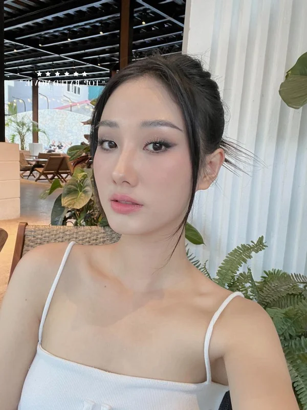 The Radiant Beauty of the Nghe An Actress in New Film