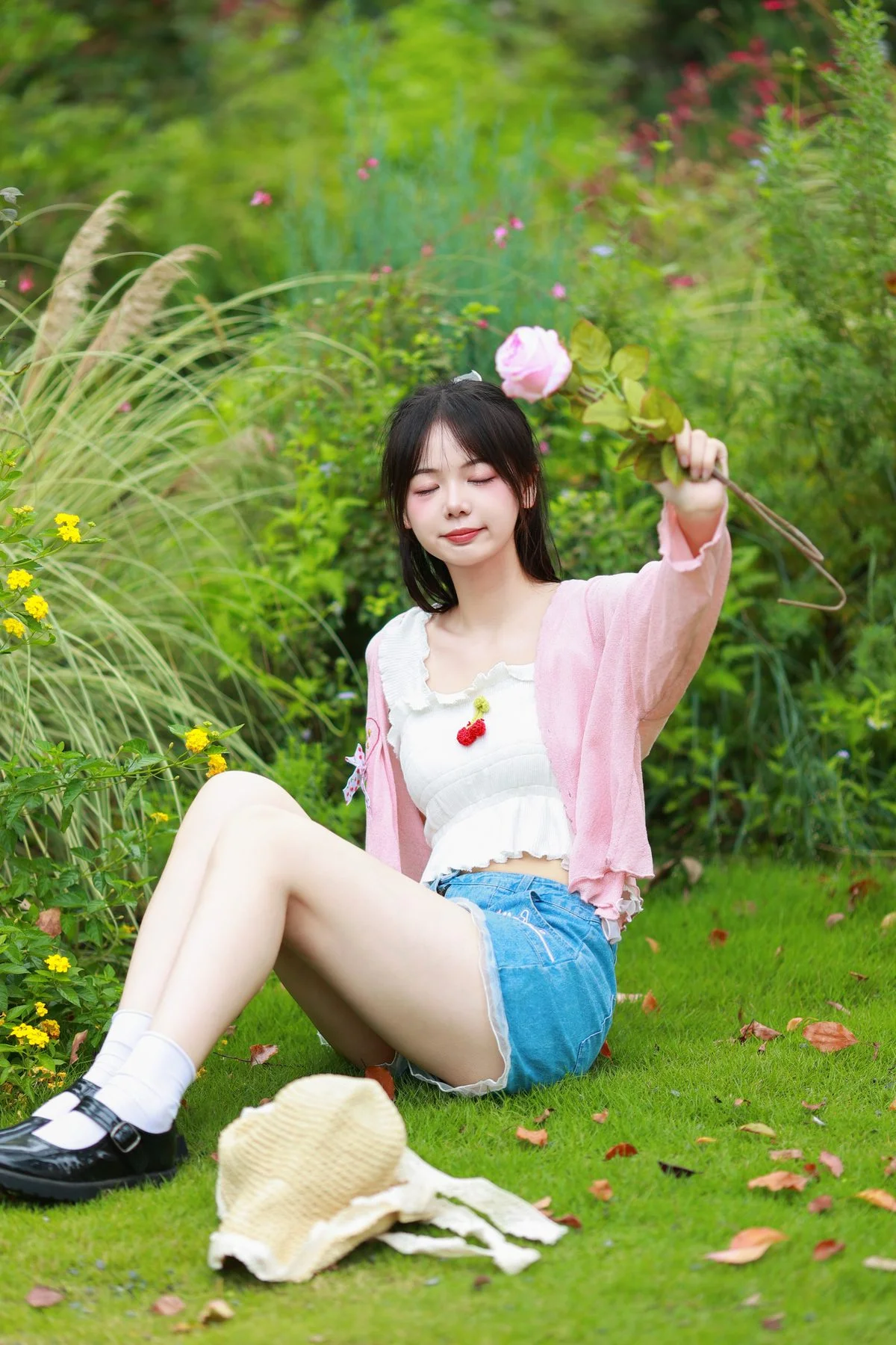 Contemporary Portraiture Featuring Mu Yan Se Cc in YiTuYu Art Language Vol.5623