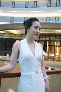 Elegant Woman: Modern Style and Confident Beauty - image 5