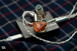 Retro Review: Does This Legendary Headphone Still Hold Up? - image 6
