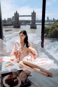 Vietnamese Star Updates: Quoc Khanh’s Health Rumors and Thu Thuy’s 8-Year Marriage - image 6