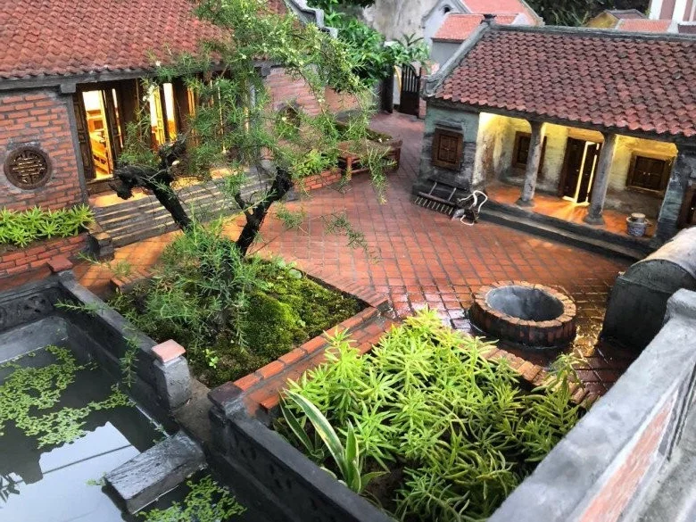Artist Xuan Hinh’s Exquisite Miniature Traditional House: A Masterpiece of Cultural Art
