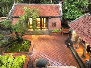 Artist Xuan Hinh’s Exquisite Miniature Traditional House: A Masterpiece of Cultural Art - image 7