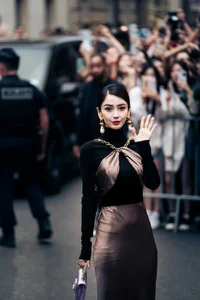 Angelababy Captivates Audiences at Paris Fashion Week with Elegant Style - image 0