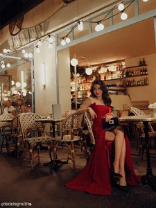 Angelababy Captivates Audiences at Paris Fashion Week with Elegant Style - image 2