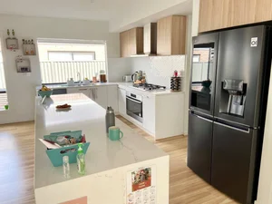 Why Many Homeowners Regret Installing a Kitchen Island After Moving In - image 2
