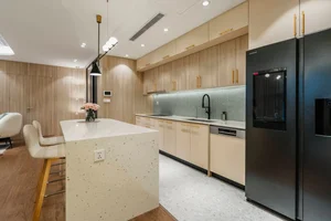 Why Many Homeowners Regret Installing a Kitchen Island After Moving In - image 5