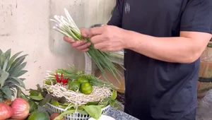 50-Year-Old Unmarried Actor Warms Hearts by Cooking Traditional Dishes for His Mother - image 0