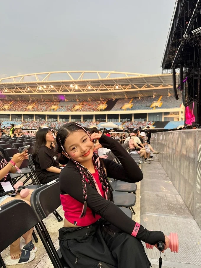 Jennifer Pham Flaunts Youthful Style at Blackpink Concert