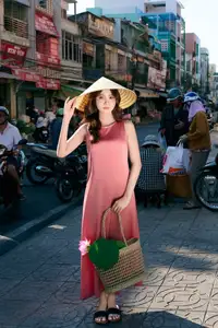 Discover the Gentle Beauty of a Girl in Afternoon Sun: Elegant Style, Captivating All Eyes. - image 17