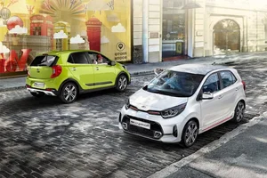 Top 8 Stylish Compact Cars for Women in Vietnam: From Affordable EVs to Luxury Icons - image 2