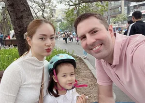 Lan Phuong’s Radiant Beauty and Happy Marriage with Her Western Husband - image 3