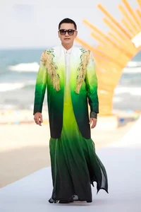 The Timeless Charisma of Actor Quang Minh: Maintaining Style and Vitality Through the Years - image 0