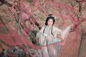Spring Muse in Hanfu YiTuYu Art Language Vol.8879 Da Wai Wai Ge - image 30
