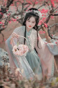 Spring Muse in Hanfu YiTuYu Art Language Vol.8879 Da Wai Wai Ge - image 23