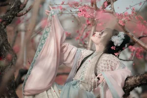 Spring Muse in Hanfu YiTuYu Art Language Vol.8879 Da Wai Wai Ge - image 28