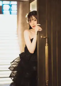 Discover Rena Miyashita's Elegant Charm in the Captivating LadyMary Part01 Collection - image 4