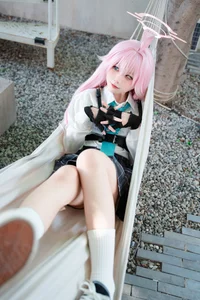 Stunning Takanashi Hoshino Cosplay by Nagi Shimizu: A Must-See Blue Archive Photo Collection for Anime Fans and Cosplayers - image 22