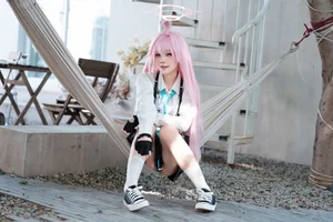 Stunning Takanashi Hoshino Cosplay by Nagi Shimizu: A Must-See Blue Archive Photo Collection for Anime Fans and Cosplayers - image 24