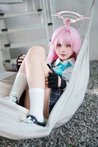 Stunning Takanashi Hoshino Cosplay by Nagi Shimizu: A Must-See Blue Archive Photo Collection for Anime Fans and Cosplayers - image 12
