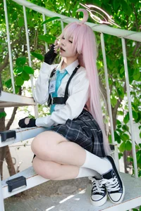 Stunning Takanashi Hoshino Cosplay by Nagi Shimizu: A Must-See Blue Archive Photo Collection for Anime Fans and Cosplayers - image 16