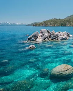 Le Quyen and Son Bo Share Stunning Travel Photos from Mono Lake - image 5