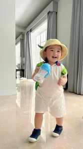 Chi Bao's Dapper Son Steals the Spotlight in Handsome Vest Outfit - image 2