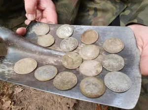 Archaeological Discovery: Rare Ancient Treasure Reveals Secrets of a 30-Year War - image 5
