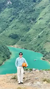 Tu San Gorge's Emerald Ribbon: Nho Que River's Breathtaking Beauty in Ha Giang Awaits Your Unforgettable Journey. - image 6