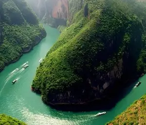 Tu San Gorge's Emerald Ribbon: Nho Que River's Breathtaking Beauty in Ha Giang Awaits Your Unforgettable Journey. - image 7