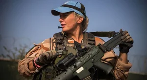 Top 10 Countries with the Most Striking Female Military Personnel - image 7