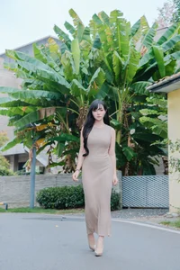 Mi Xue Features in YiTuYu Art Language Vol.10524: High-Resolution Digital Gallery - image 5