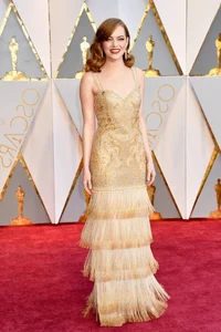 Oscars 2024 Red Carpet Fashion: Emma Stone, Margot Robbie, and Zendaya Shine in Hollywood - image 7