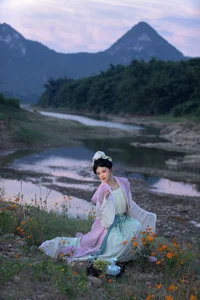 YiTuYu Art Language Vol.5176: Exploring the Visual Narrative of Jin Zou Ba - image 0