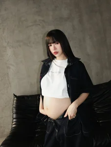 Joyce Pham: Minh Nhua’s Daughter Showcases Gorgeous Maternity Fashion Styles - image 1