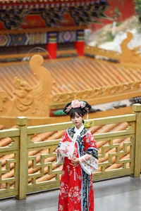 Art Language Vol.6541: Intimate Storytelling with Wo Shi Xiao Sui Sui - image 11