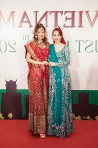 Miss Vietnam Dieu Hoa Shares the Runway with Her Daughter in a Historic Fashion Moment - image 4