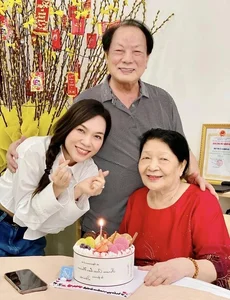 Artist Cong Ly Celebrates Birthday as Engagement Rumors Surround Ngoc Huyen - image 0