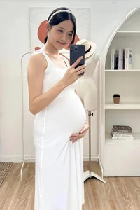 Artist Cong Ly Celebrates Birthday as Engagement Rumors Surround Ngoc Huyen - image 4