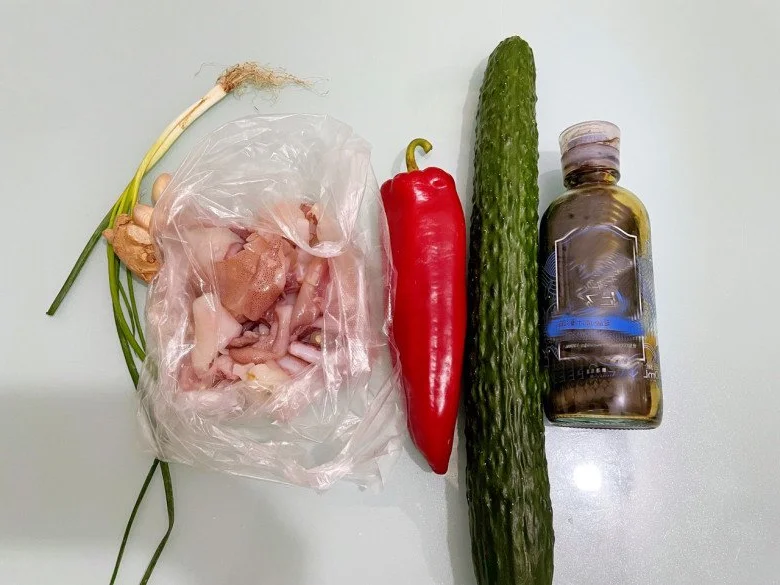 Delicious Stir-Fried Squid with Starfruit: A Surprising and Refreshing Seafood Recipe
