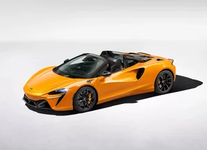 McLaren Artura Spider Launch: A High-Performance Hybrid Convertible Aiming for the Elite - image 7