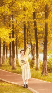 YiTuYu Art Language Vol.5992 Featuring Dexter Ying: A Study in Artistic Grace - image 11